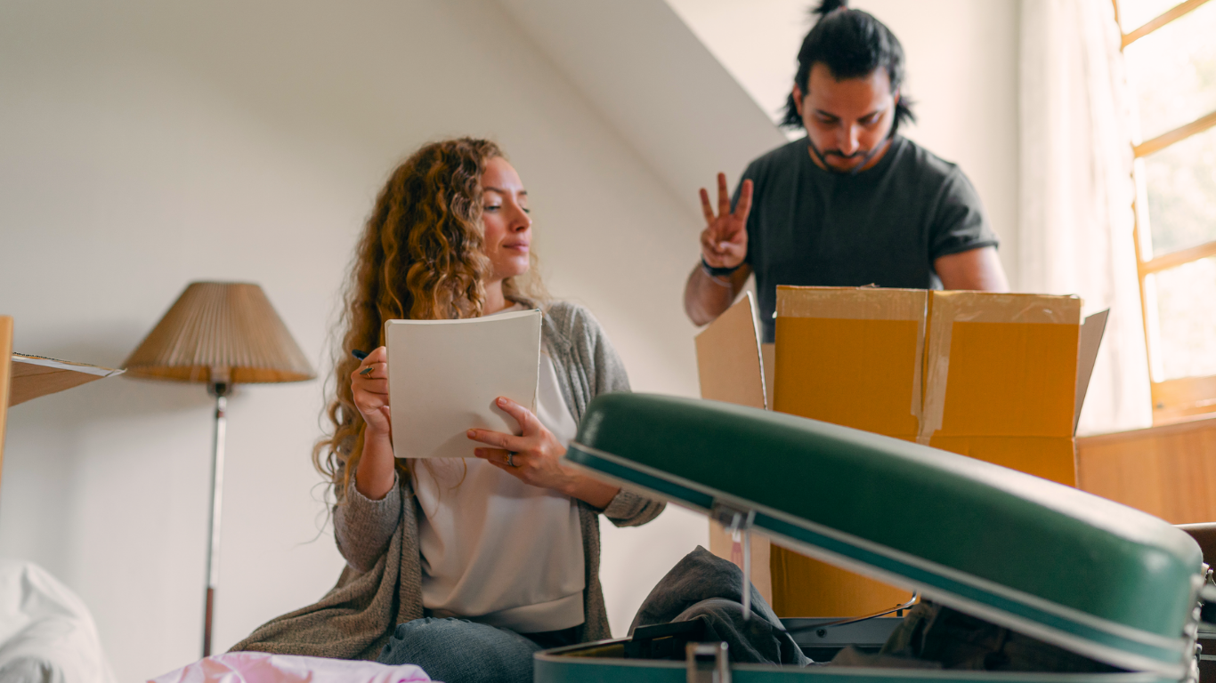 How to pack your bedroom for a move: The complete guide
